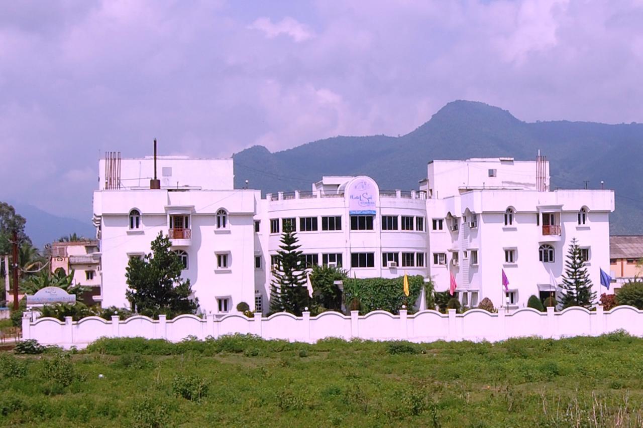 Hotel Sai International Rayagada Bagian luar foto