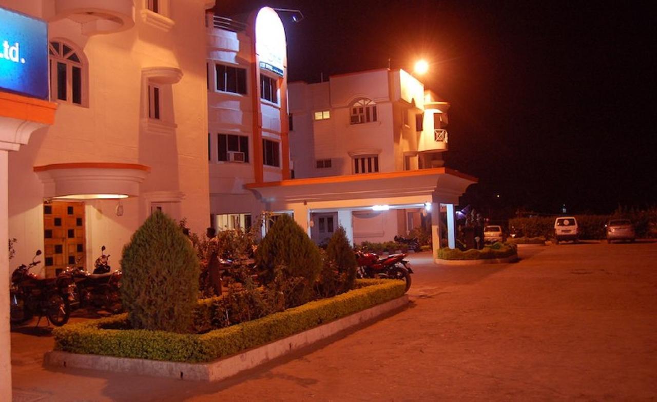 Hotel Sai International Rayagada Bagian luar foto