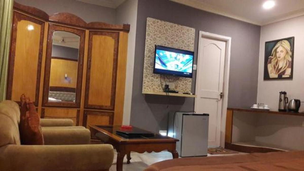 Hotel Sai International Rayagada Bagian luar foto